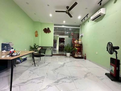 Аренда · 3 комн. · 100 м² · Quận Cẩm Lệ, ул. Đường Trung Lương 15