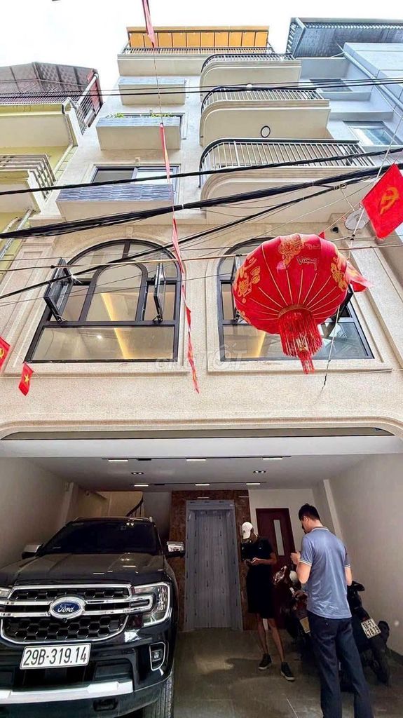 Продажа дома в квартале Фан Ло, 6 этажей с лифтом, гараж, 40 кв.м, 15.45 млрд