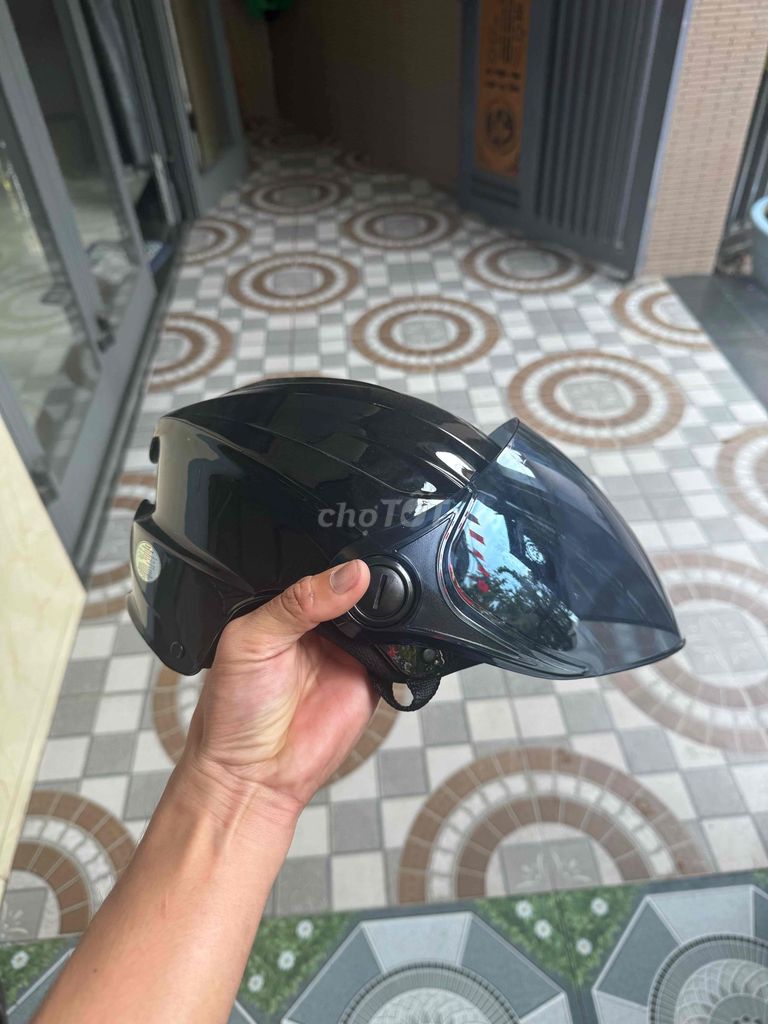 Mũ bảo hiểm Sundy Đen. Mua bán Phụ kiện thời trang khác tại Quận Liên Chiểu Đà Nẵng được đăng bởi Quânn Nguyễn hình 1