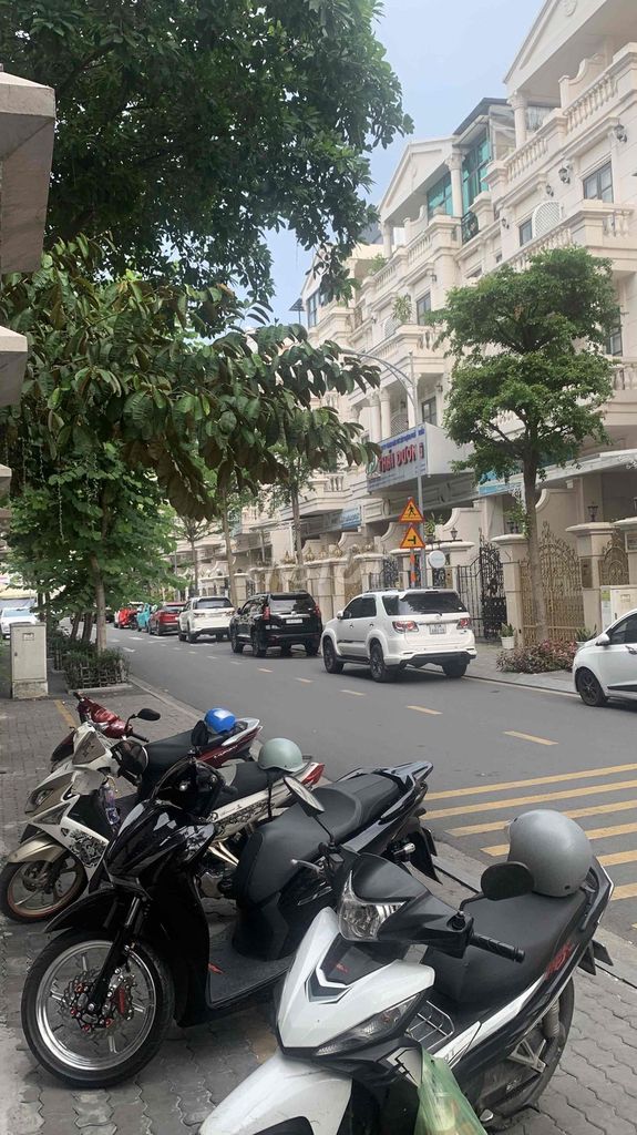 Вилла в жилом комплексе Cityland Phan Van Tri, округ 10