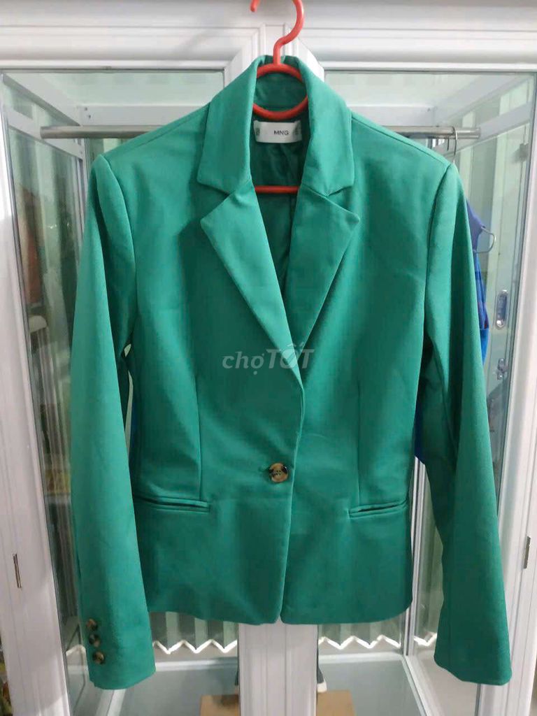   Combo  Bộ Vest Nữ  Cao Cấp  MNG  -  Size L. Mua bán Quần áo tại Thị xã Hoài Nhơn Bình Định được đăng bởi Trần Cơ hình 1