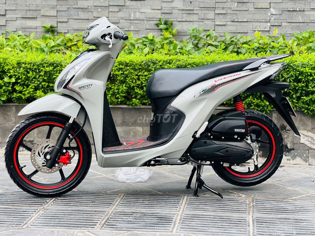 HONDA VISION 110 BẢN THỂ THAO 2025 xXE LƯỚT. Mua bán Xe máy tại Quận Nam Từ Liêm Hà Nội được đăng bởi HẢI ĐĂNG hình 3