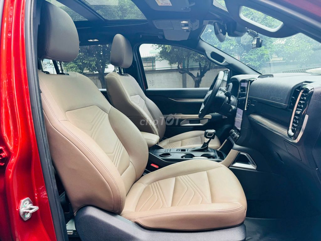 Ford Everest Titanium 1 Cầu 2022 - Chính Hãng. Mua bán Ô tô tại Quận Tân Phú Tp Hồ Chí Minh được đăng bởi Phạm Văn Thông hình 6