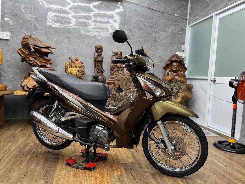 Honda Future 2015, госномер SG, двигатель в идеале