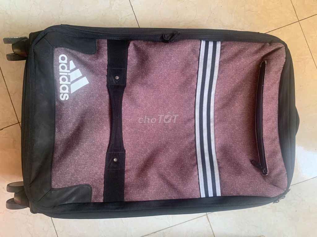 Vali Adidas Vải Đen 24 inch. Mua bán Túi xách tại Quận Ngũ Hành Sơn Đà Nẵng được đăng bởi Minh Quang hình 1