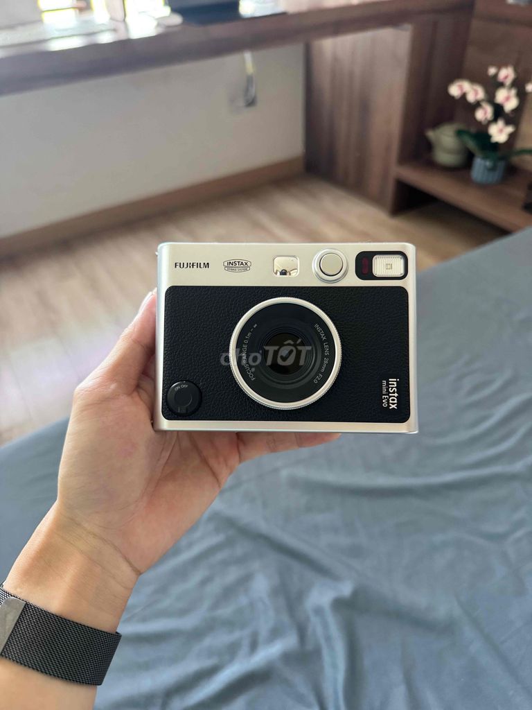Máy ảnh Fujifilm Instax Mini Evo. tặng 18 tấm film. Mua bán Máy ảnh, Máy quay tại Quận 11 Tp Hồ Chí Minh được đăng bởi Nguyễn Lê Gia Phụng hình 1