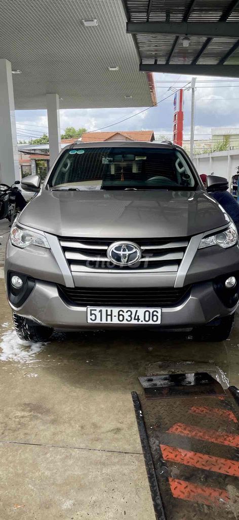 Toyota Fortuner 2020 2.4 MT số sàn Odo 155 ngàn km. Mua bán Ô tô tại Quận 7 Tp Hồ Chí Minh được đăng bởi trần tấn lộc hình 1