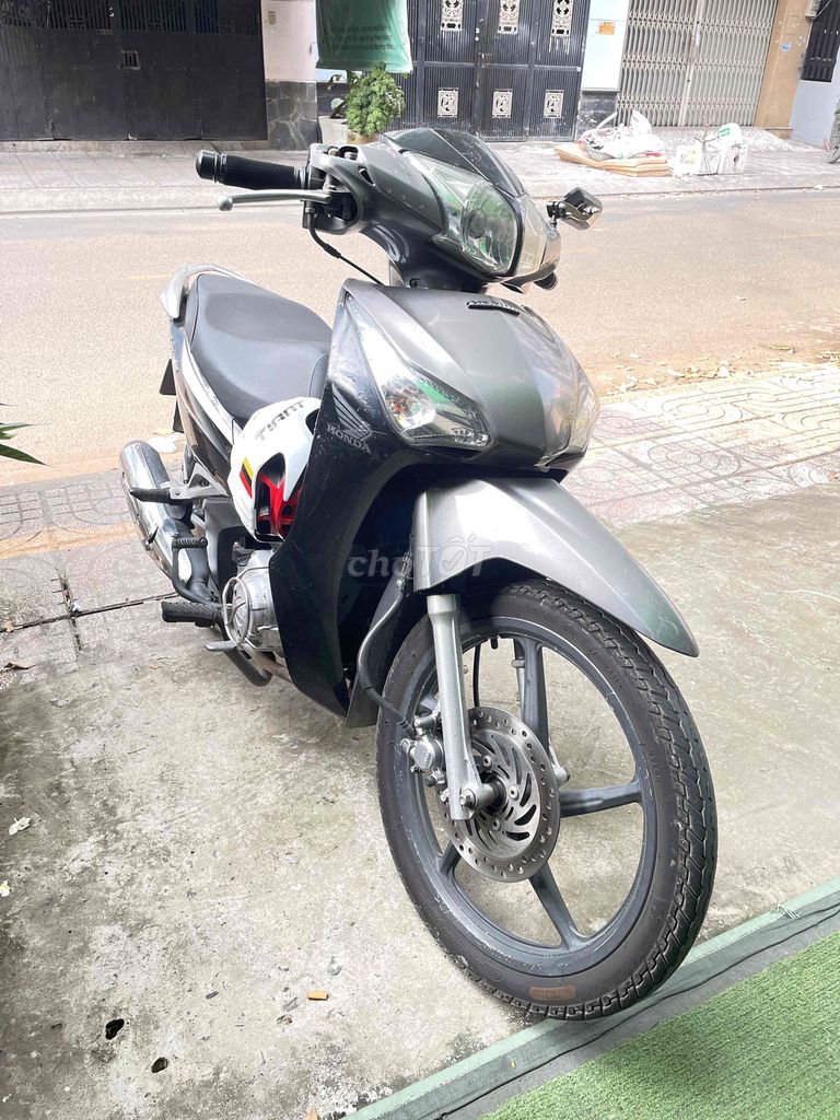 Honda Future FI 125 2013. Mua bán Xe máy tại Quận 8 Tp Hồ Chí Minh được đăng bởi Mr.Truong hình 2