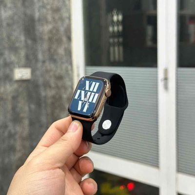 Apple Watch Series 5 44 thép gold esim p100. Mua bán Thiết bị đeo thông minh tại Quận Thanh Xuân Hà Nội được đăng bởi Bùi Tiến Đạt