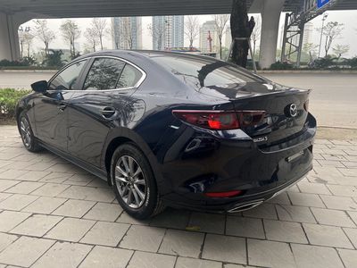 Mazda 3 duluxe 2022. Odo 2,8v km.