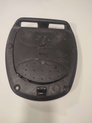 ĐẾ GIVI. Mua bán Phụ tùng xe tại Huyện Nhà Bè Tp Hồ Chí Minh được đăng bởi Thanh Vu