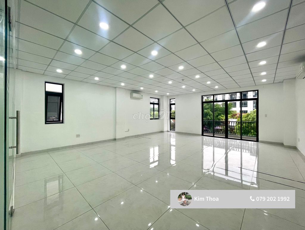 Văn phòng 60m2 Vạn Phúc, view công viên, máy lạnh, hầm xe. Chỉ 9 triệu