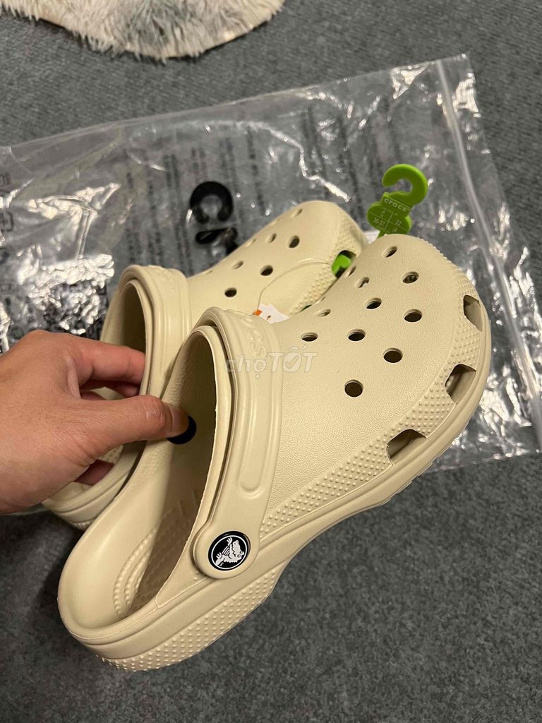 Dép Crocs size 37-38 auth xt mỹ. Mua bán Giày dép tại Thành phố Biên Hòa Đồng Nai được đăng bởi Le Thanh Phong hình 1