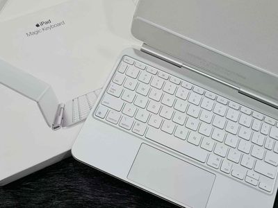 #Magic keyboard Fullbox 11ind cho Ipad Pro M4. Mua bán Phụ kiện (Màn hình, Chuột...) tại Quận 5 Tp Hồ Chí Minh được đăng bởi Phan The Phong