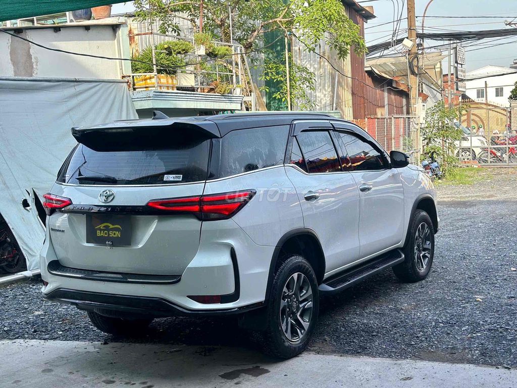 Toyota Fortuner 2024 Legender 2.4L 4x2 AT - 7000 k. Mua bán Ô tô tại Thành phố Thủ Đức Tp Hồ Chí Minh được đăng bởi Nguyễn Anh Triết hình 3