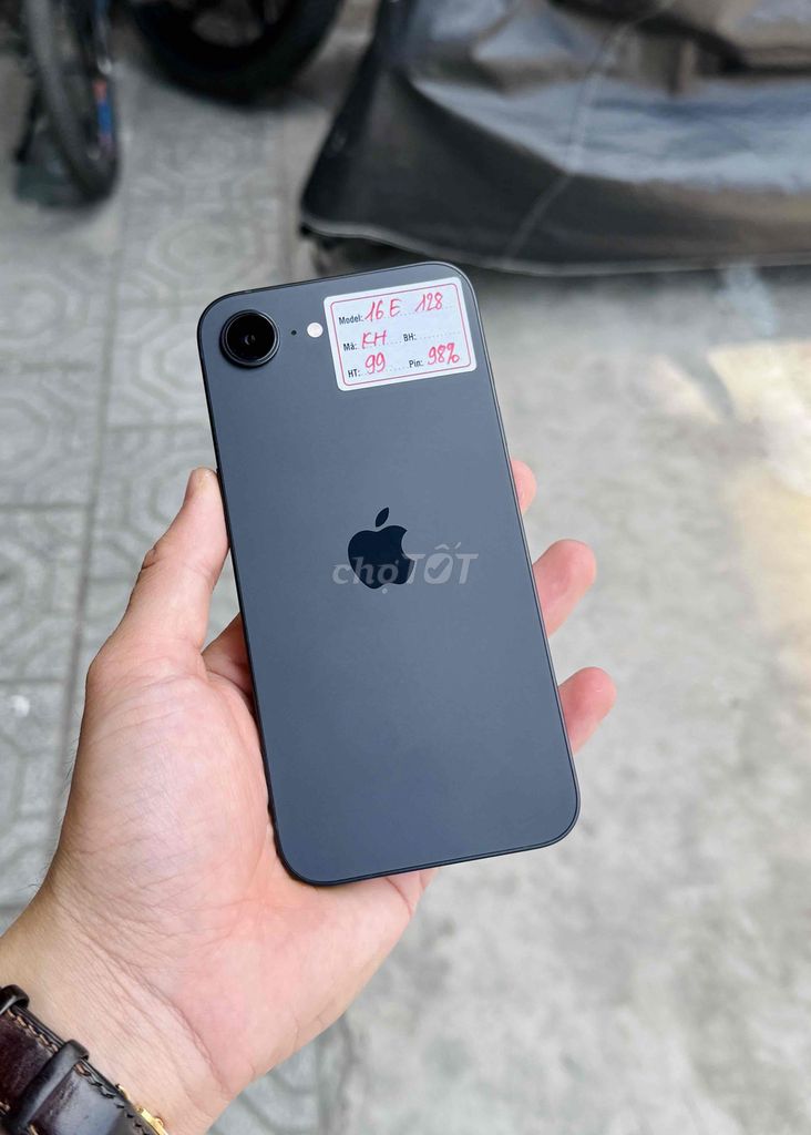 iPhone 16E 128GB Đen KH/A Pin 98%. Mua bán Điện thoại tại Quận Đống Đa Hà Nội được đăng bởi Lâm Bảo Tuyên hình 1