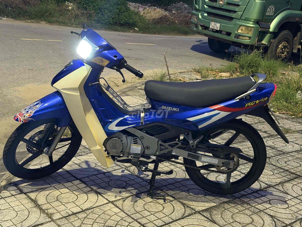 Suzuki Xipo RGV 120 2002 Xanh Trắng Full loại zin. Mua bán Xe máy tại Quận 6 Tp Hồ Chí Minh được đăng bởi Hien hình 9