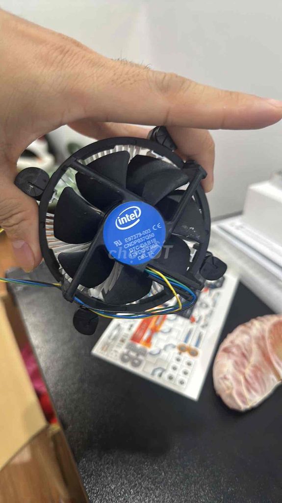 Quạt tản nhiệt Intel E97379-003 Máy tính. Mua bán Phụ kiện (Màn hình, Chuột...) tại Huyện Hoài Đức Hà Nội được đăng bởi nguyễn văn an hình 1