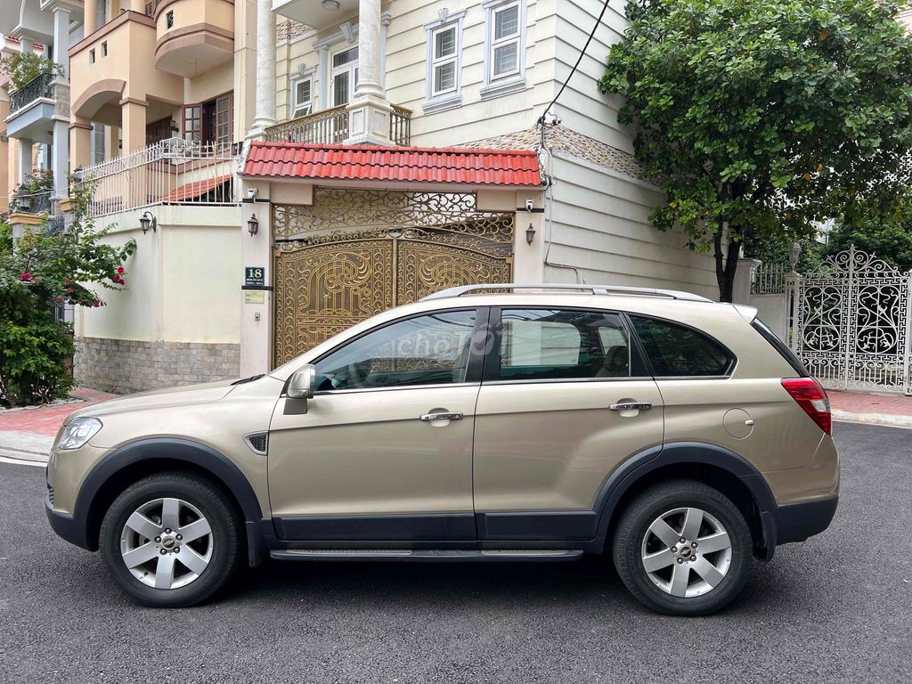 Chevrolet Captiva LT số sàn 7 chổ 2007. Mua bán Ô tô tại Quận 8 Tp Hồ Chí Minh được đăng bởi Đông Mai hình 3