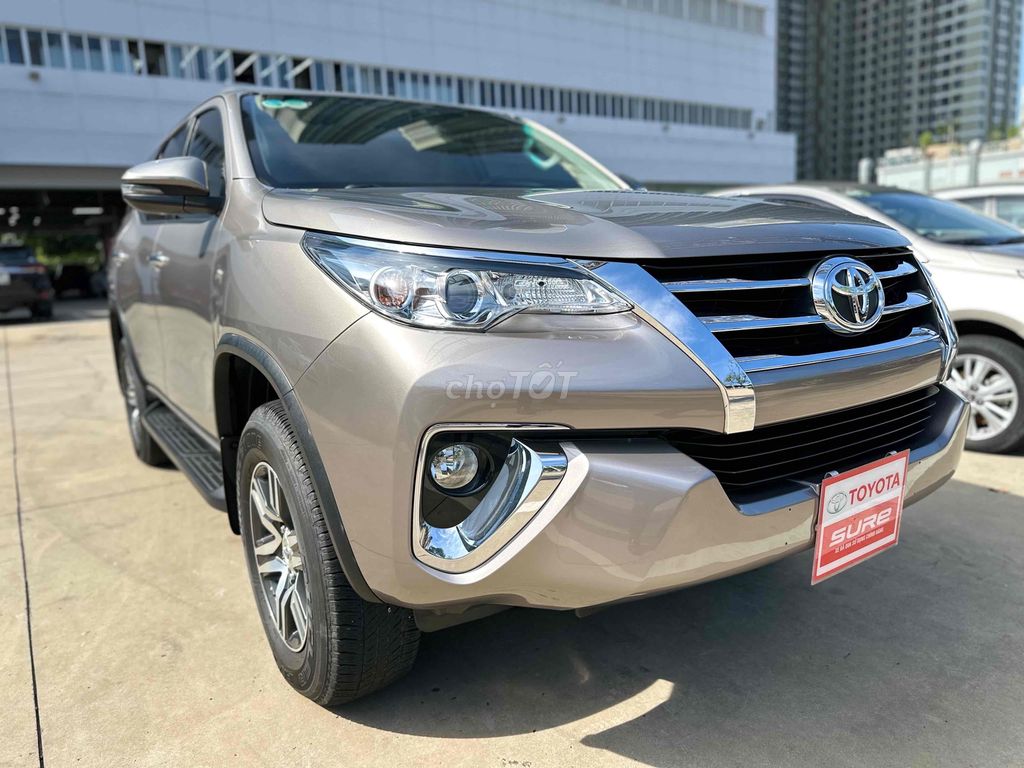 Toyota Fortuner Xăng 2019 xe đẹp giảm TIỀN,30trPK
