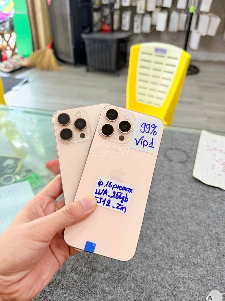 Apple iPhone 16 Pro Max QuốcTế nhiều màu. Mua bán Điện thoại tại Quận Hải Châu Đà Nẵng được đăng bởi Hoàng Táo 273 Nguyễn Hoàng hình 1