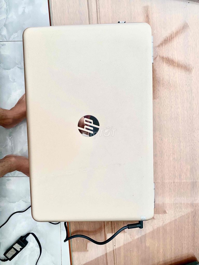 HP Pavilion i5 Gen 7 4GB/128GB Vàng đồng. Mua bán Laptop tại Quận Liên Chiểu Đà Nẵng được đăng bởi Hong hình 1