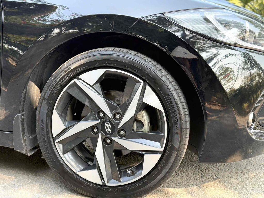 Hyundai Elantra 2017 1.6 MT - 90000 km. Mua bán Ô tô tại Huyện Gia Lộc Hải Dương được đăng bởi Nhất Tín Ô Tô Hải Dương hình 17