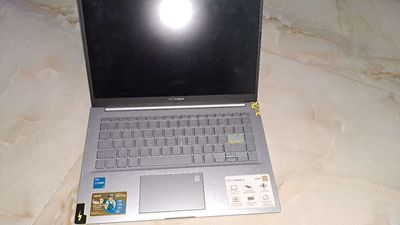 Laptop Asus A415E nguyên zin mua mới đến giờ