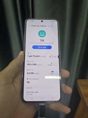 Samsung Z Flip5 512GB Màu Độc Đáo, Máy Đã Dùng okk. Mua bán Điện thoại tại Quận Thanh Xuân Hà Nội được đăng bởi Nguyễn Minh Tân