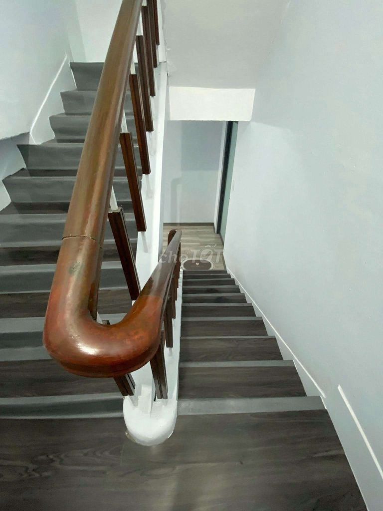 Spacious 4-bedroom house on Châu Thượng Văn — photo 9