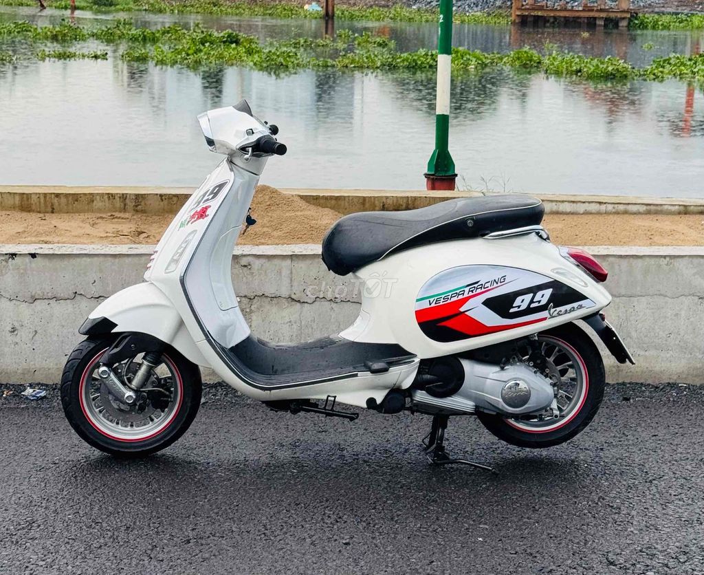 Piaggio Vespa Sprint 2016 3vie Trắng xe zin 9 chủ. Mua bán Xe máy tại Quận Gò Vấp Tp Hồ Chí Minh được đăng bởi CHXM 86 chuyên bán xe trả góp hình 10