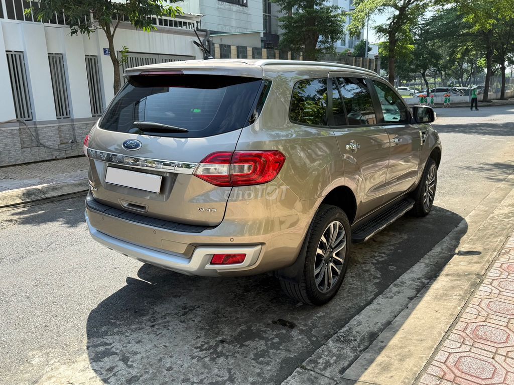 Bán Ford Everest 2019 Titanium 2 cầu Vàg hoàng kim. Mua bán Ô tô tại Quận 12 Tp Hồ Chí Minh được đăng bởi BẢO BẢO hình 5