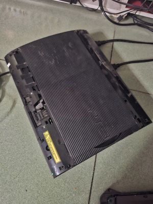 Máy game Ps3 super slim 250gb đã hắc + 1 tay game. Mua bán Thiết bị chơi game tại Quận Bình Tân Tp Hồ Chí Minh được đăng bởi Việt Khánh