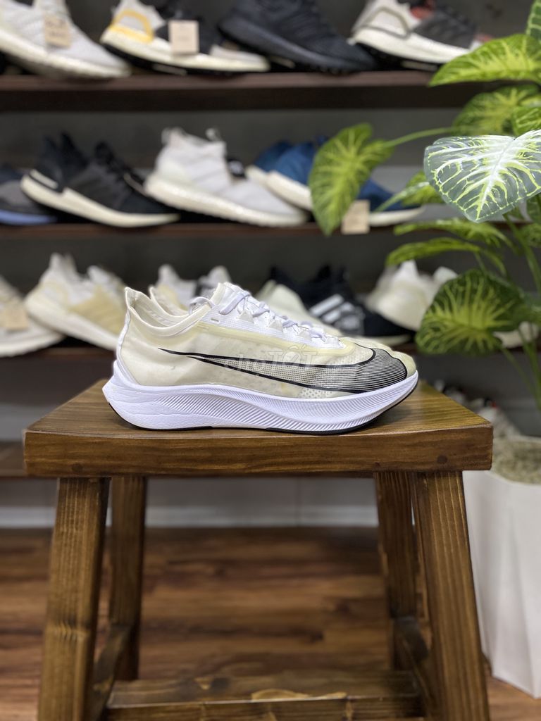 Giày chạy bộ Nike Zoom Fly 3 2hand - size 42