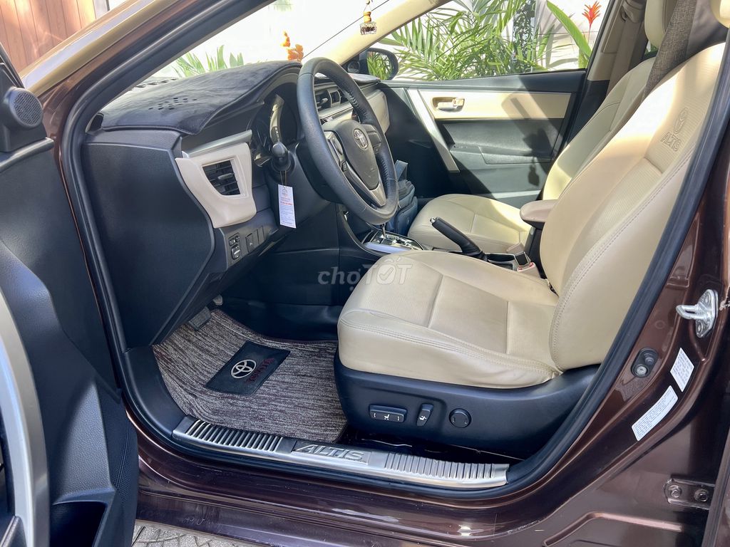 Toyota Corolla Altis 2015 1.8G AT. Mua bán Ô tô tại Quận Thanh Khê Đà Nẵng được đăng bởi Lê Thanh Tâm hình 7