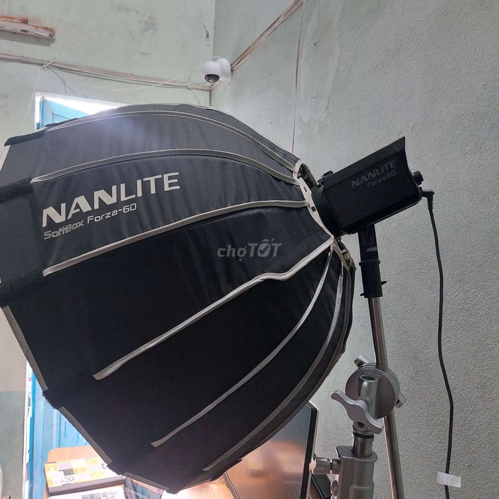 Đèn studio NANLITE Forza 60 Đen. Mua bán Đèn tại Quận Hải Châu Đà Nẵng được đăng bởi Nguyễn Văn Mè hình 1