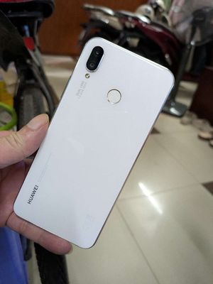 Huawei Nova 3i mới thay pin. Mua bán Điện thoại tại Quận Hoàng Mai Hà Nội được đăng bởi Royal brigh