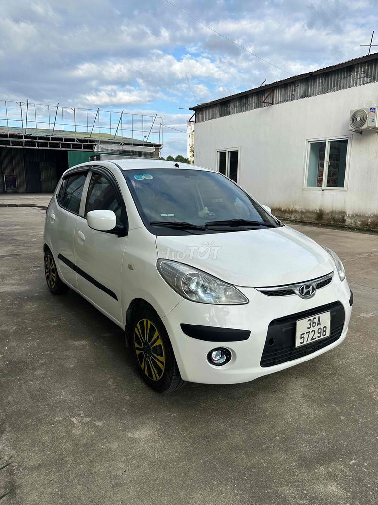 Hyundai i10 nhập khẩu máy 1.1 số sàn. Mua bán Ô tô tại Thành phố Thanh Hóa Thanh Hóa được đăng bởi Hoàng Tuấn hình 3