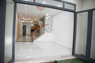 Аренда · 3 комн. · 90 м² · Quận Hải Châu, ул. Đường Nguyễn Phẩm