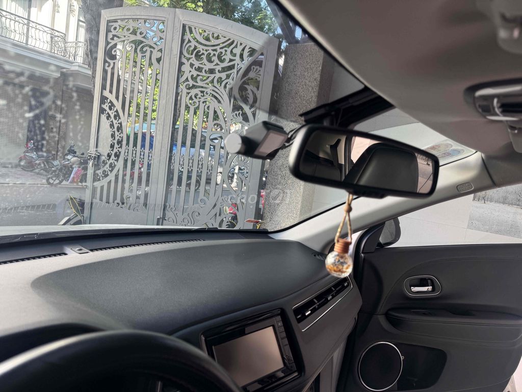 Honda HR-V  bản L 2019 - 80000 km cực đẹp. Mua bán Ô tô tại Thành phố Nha Trang Khánh Hòa được đăng bởi Anh Hải hình 14