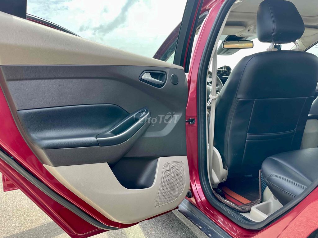 Ford Focus 2015 Titanium 2.0 AT - 101000 km. Mua bán Ô tô tại Quận 8 Tp Hồ Chí Minh được đăng bởi LynkCo VVK hình 9
