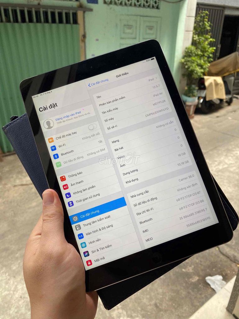 Apple iPad Air 16GB Xám Có SIM. Mua bán Máy tính bảng tại Quận 10 Tp Hồ Chí Minh được đăng bởi Din hình 1