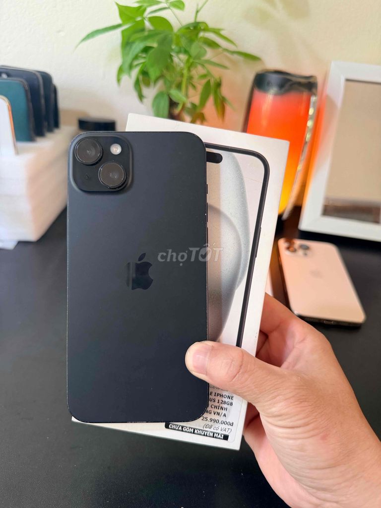 iPhone 15Plus 128Gb fullbox chính hãng pin 89%. Mua bán Điện thoại tại Thành phố Huế Thừa Thiên Huế được đăng bởi Vsmart Thu Mua Điện Thoại Laptop  hình 1