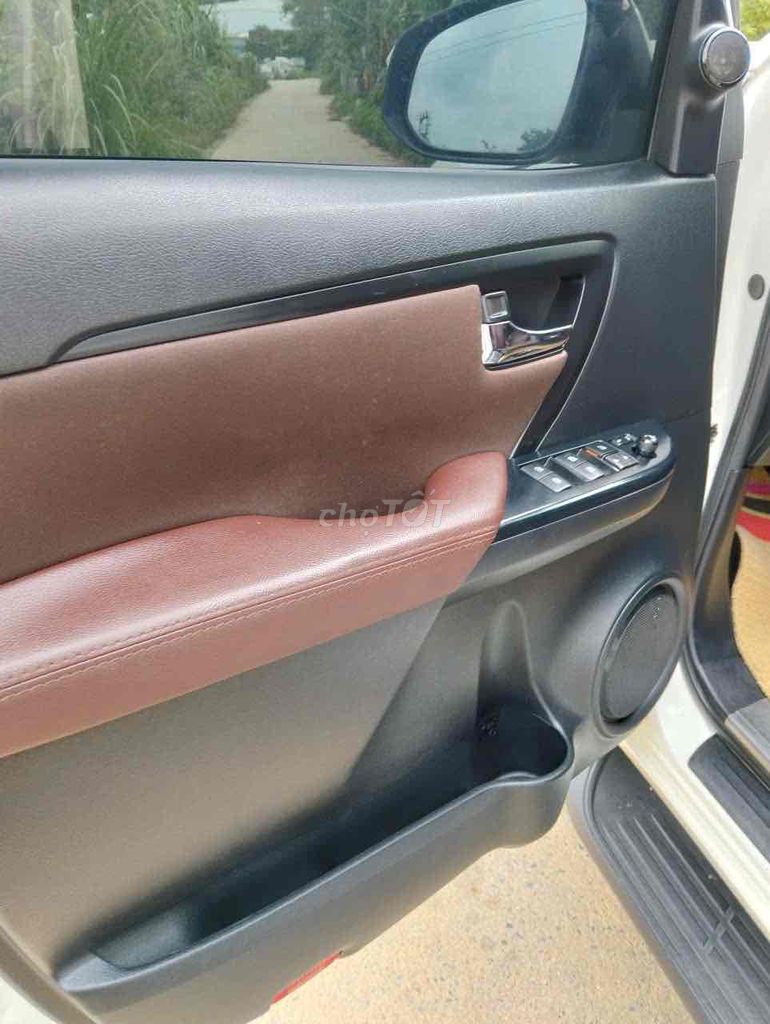 Toyota Fortuner 2020 2.4AT 4x2  - 10 km. Mua bán Ô tô tại Huyện Quỳ Hợp Nghệ An được đăng bởi PHAN Thuong  hình 4