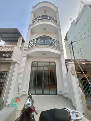 Bán nhà hẻm 4m gần chợ Cây Xoài q2