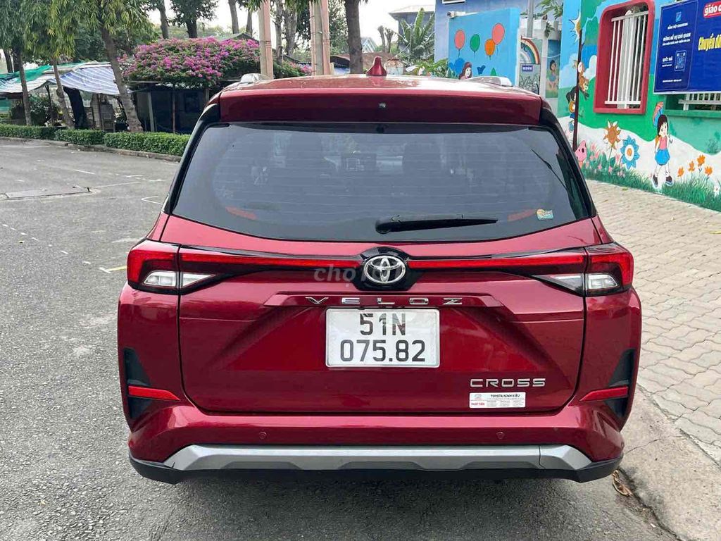 Toyota Veloz Cross 2022 Автомат Красный
