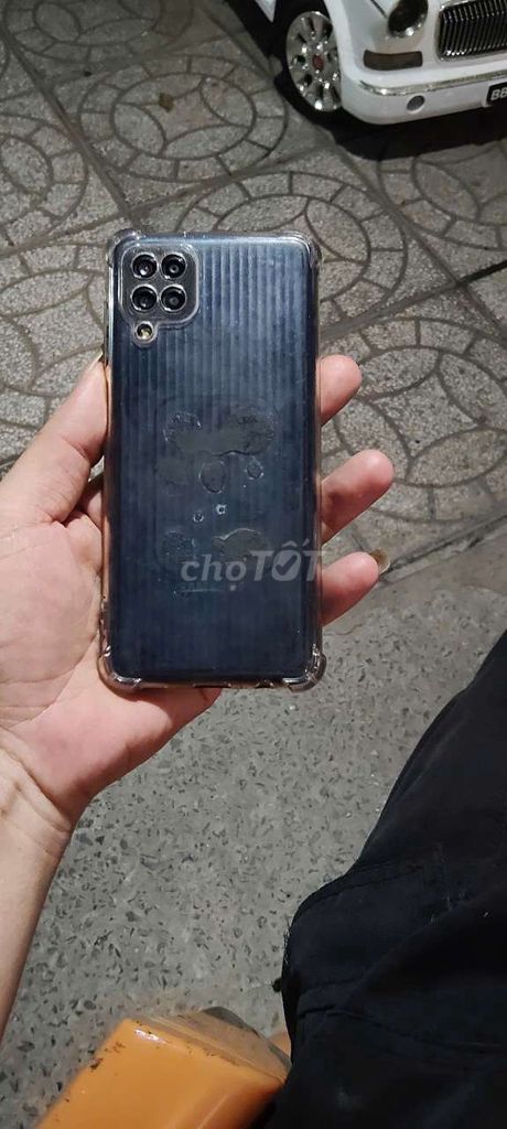Samsung Galaxy M12.ram 4/64 pin 6000 cực trâu . Mua bán Điện thoại tại Quận Bình Thuỷ Cần Thơ được đăng bởi cầu rạch súc 91b Nguyễn Văn Linh  hình 1