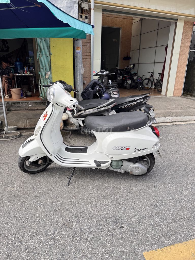 Piaggio Vespa 3vie 2014 Белый 20000 км