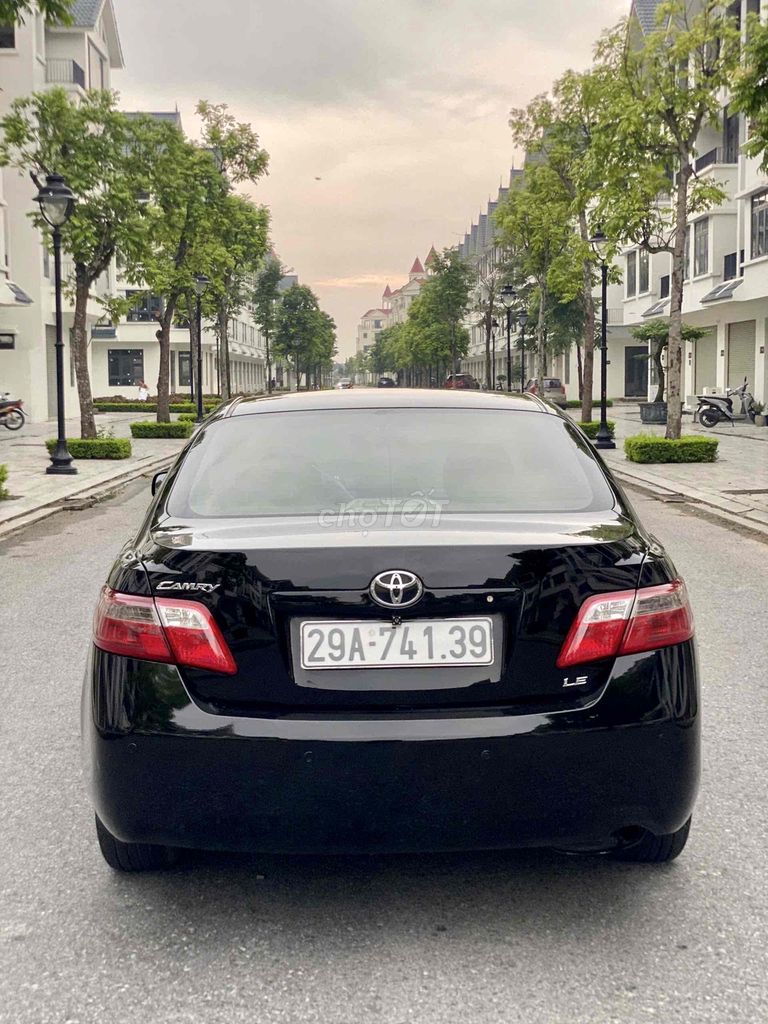 Toyota Camry 2007 LE 2.4 - 8 km. Mua bán Ô tô tại Quận Nam Từ Liêm Hà Nội được đăng bởi nguyễn trần Nam hình 4