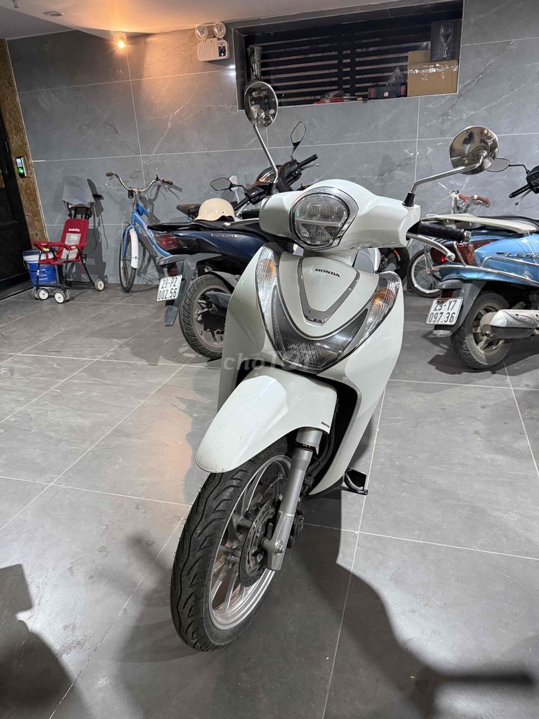 Bán SH Mode 2024 – Xe chính chủ, giá tốt. Mua bán Xe máy tại Quận Cầu Giấy Hà Nội được đăng bởi Duyen Nguyen hình 5